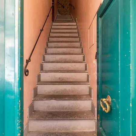 Trevi - Charming Loft Near Trevi Fountain